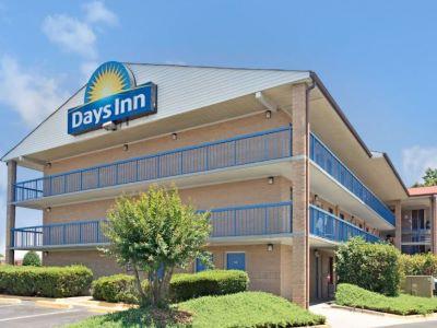 Days Inn by Wyndham Charlotte Northlake Eksteriør bilde